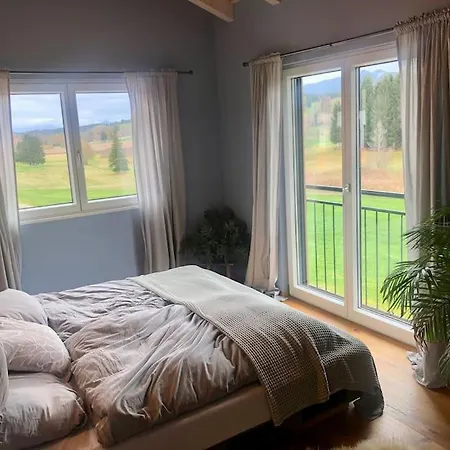 Semesterbostad Traumhaus Im Grunen